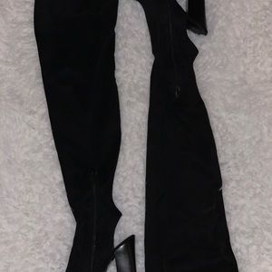 ALDO Black Suede Thigh High Boots (Heels and Toes out) Size 7.5 😍